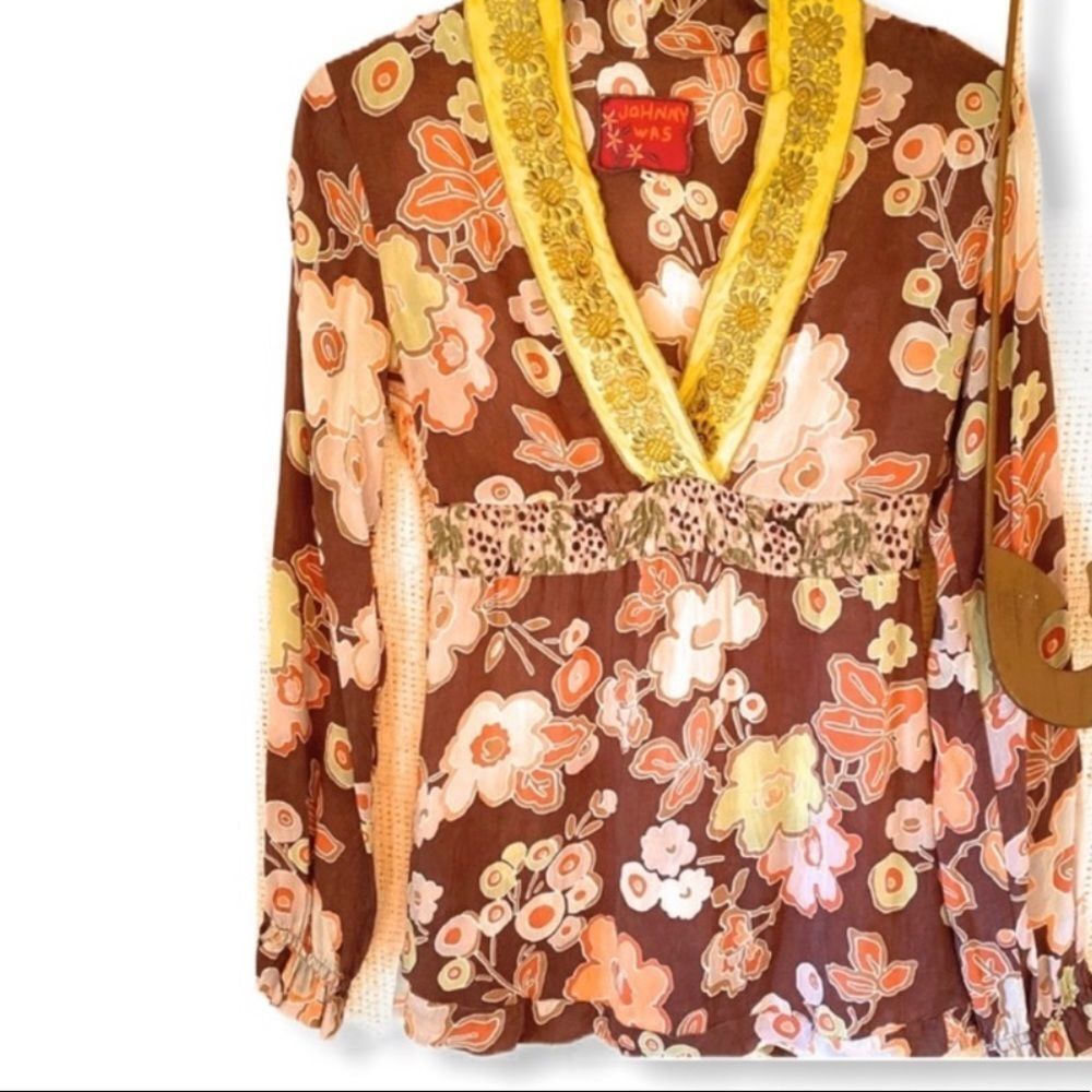 Johnny‎ Was Floral V-Neck Top